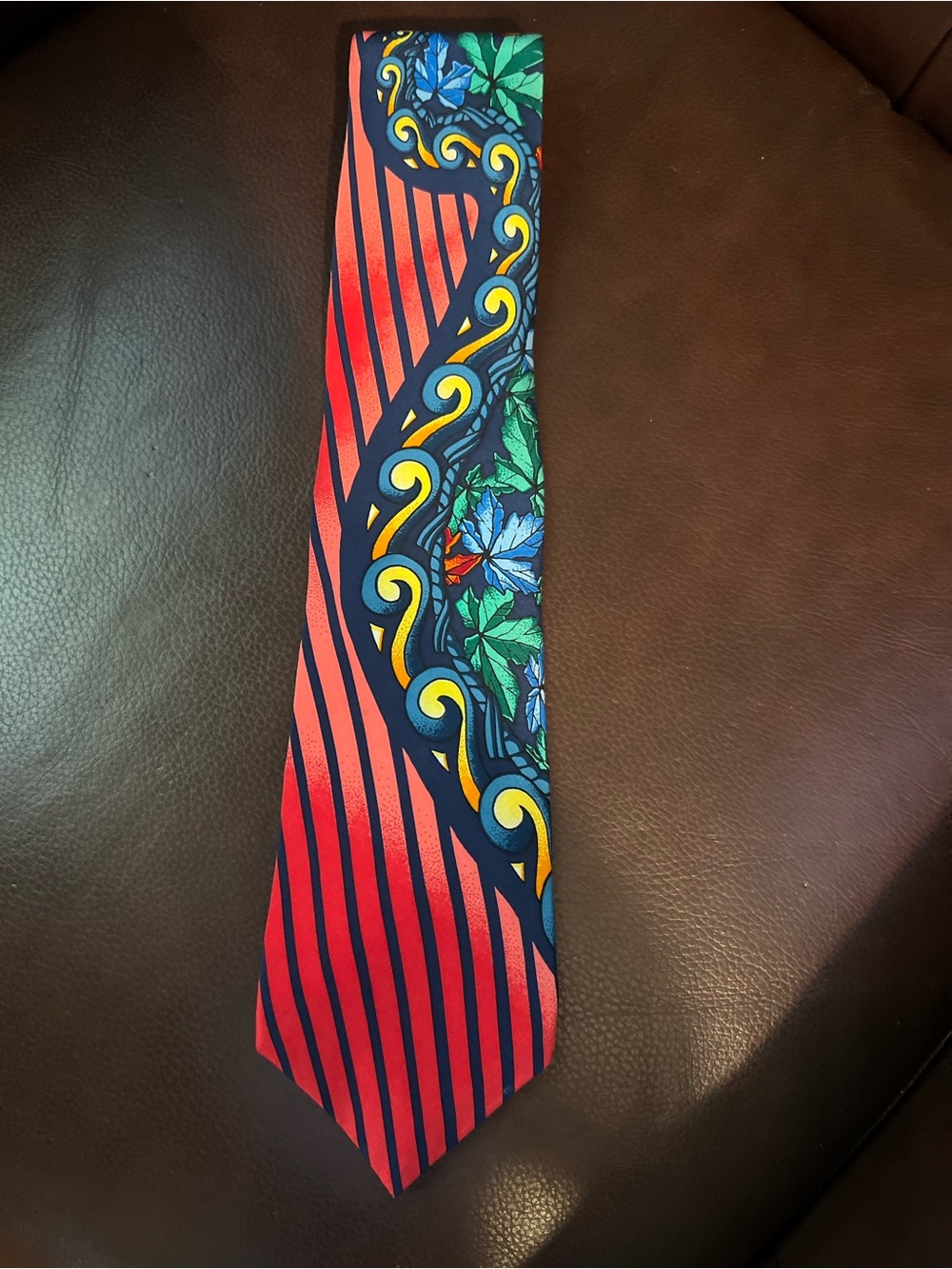 No Boundaries Red Navy Floral & Scroll Pattern Tie